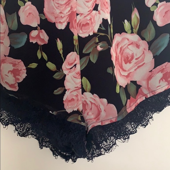 Black Floral High Waisted Shorts - Picture 3 of 4